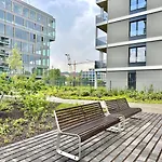 Real Living By Refa Balcony Retreat 75