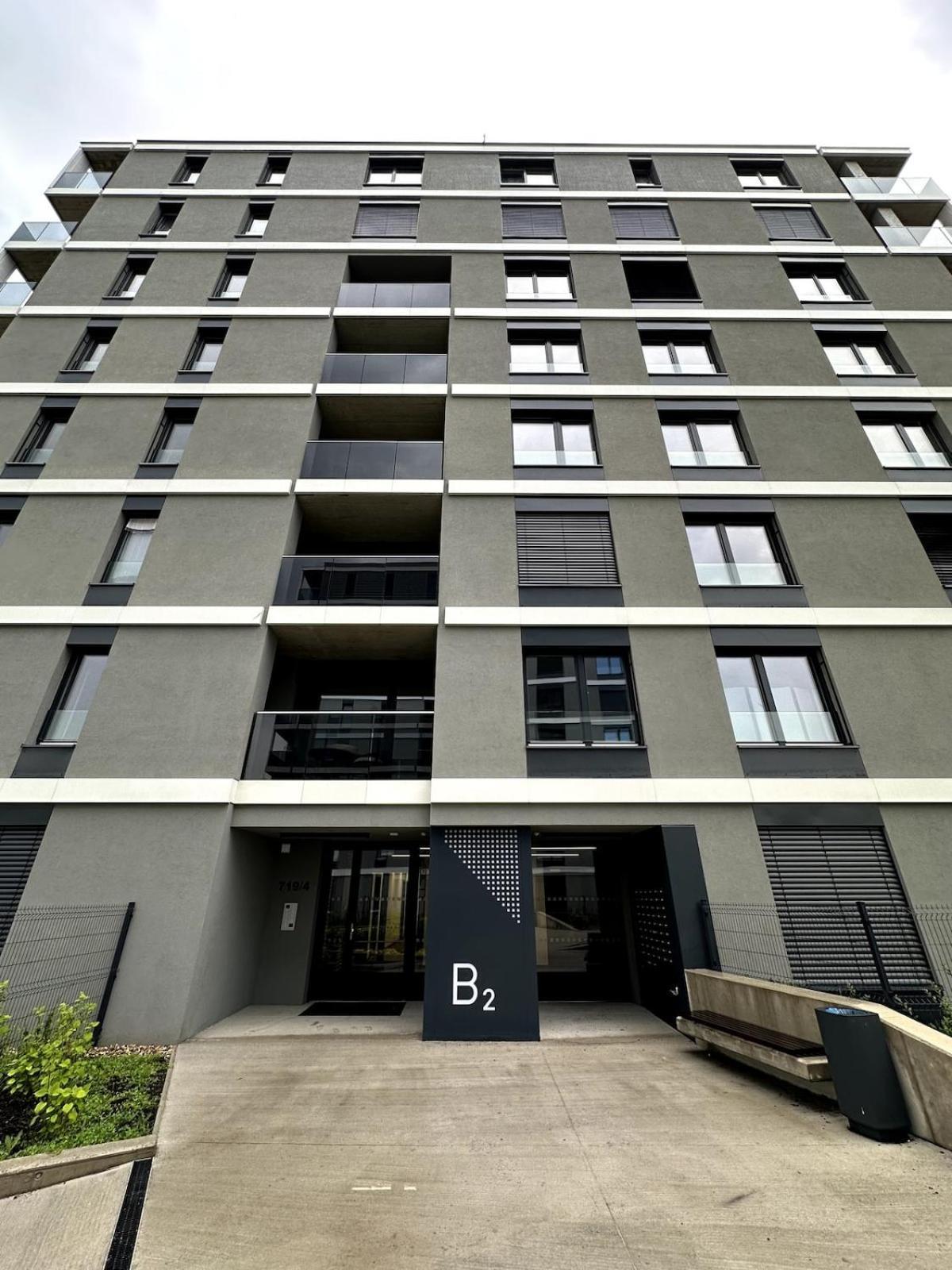 Real Living By Refa Balcony Retreat 75 *