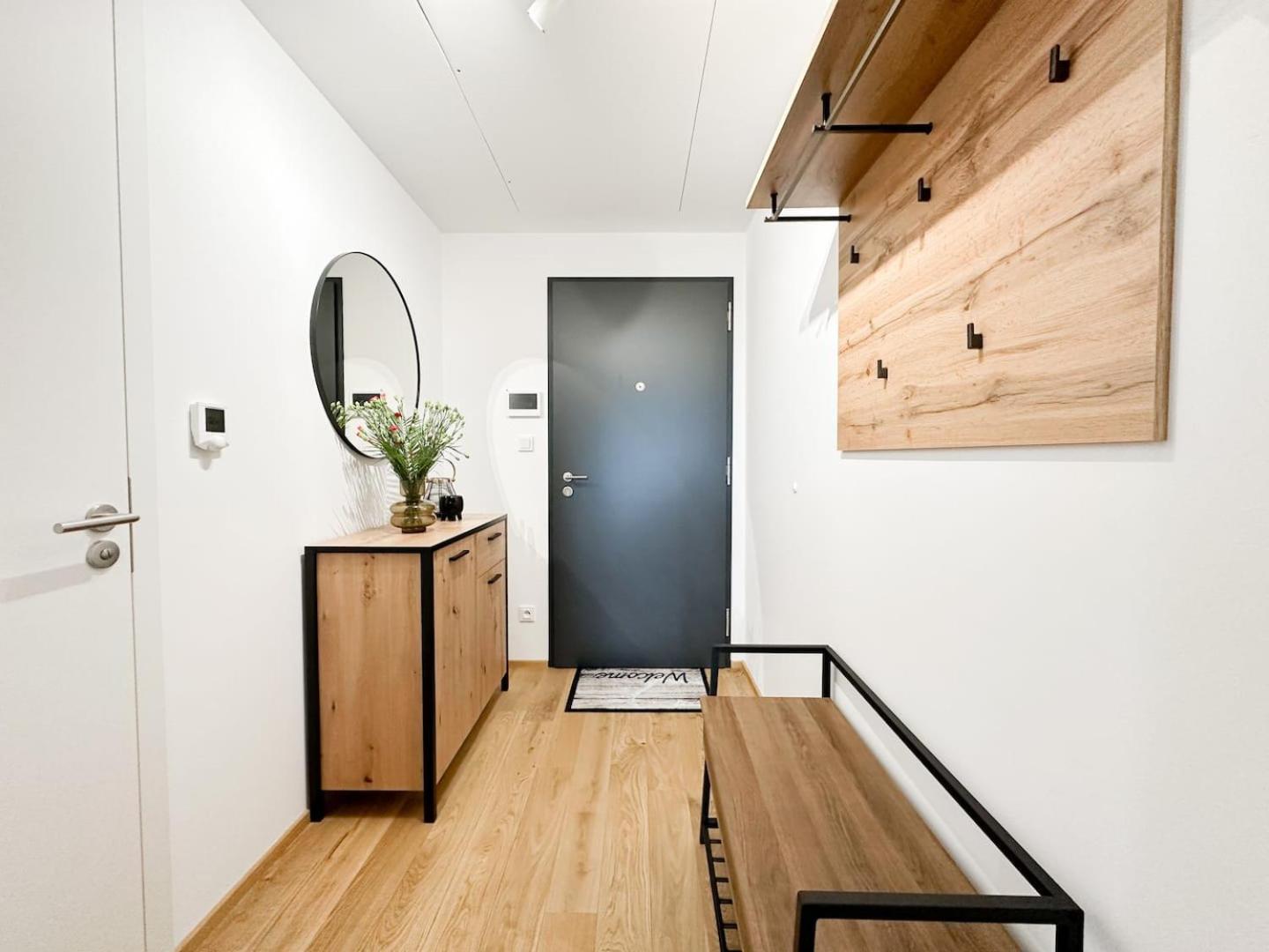 Real Living By Refa Balcony Retreat 75 Appartamento Praga